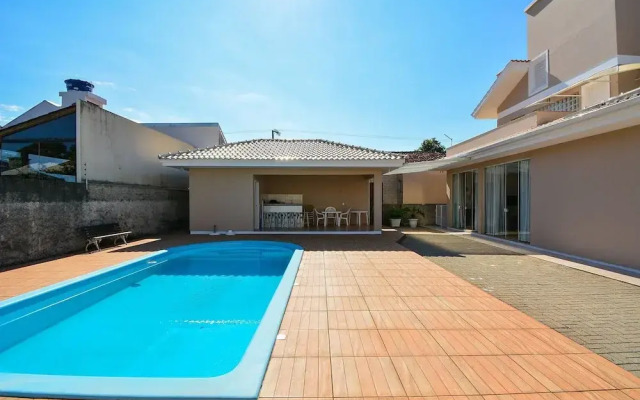 Casa com Piscina Morro das Pedras