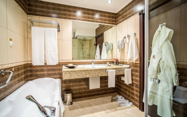 Hotel Palace Marina Dinevi