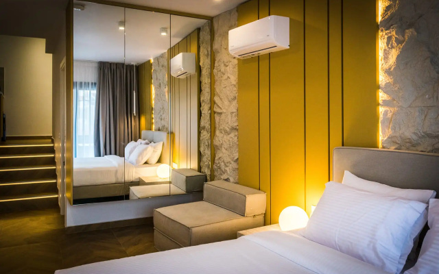 City Breeze Suites