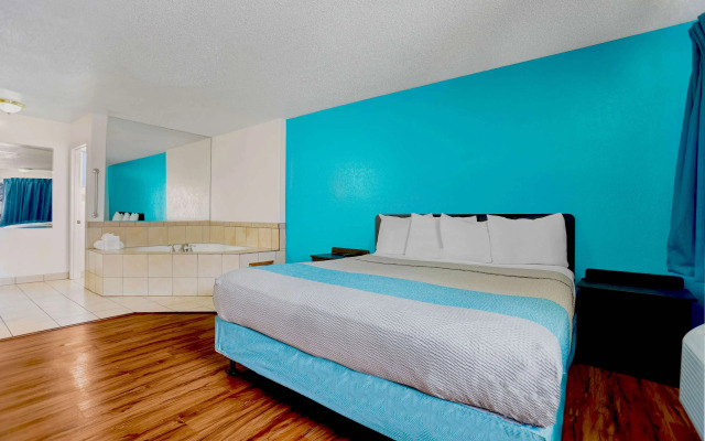 Motel 6 Fort Bragg, CA