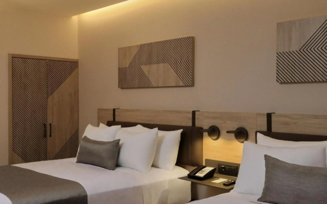 City Express Plus By Marriott Monterrey Centro