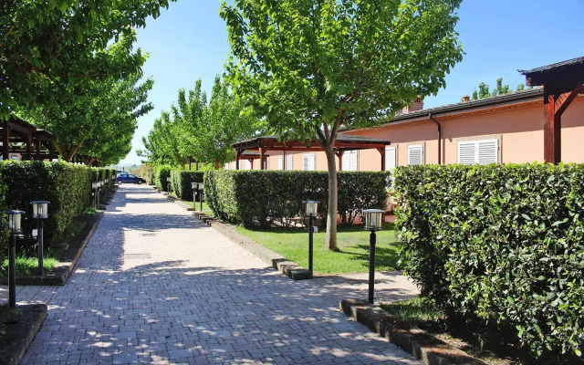 Apartment in Borgo Verde residence in Vada