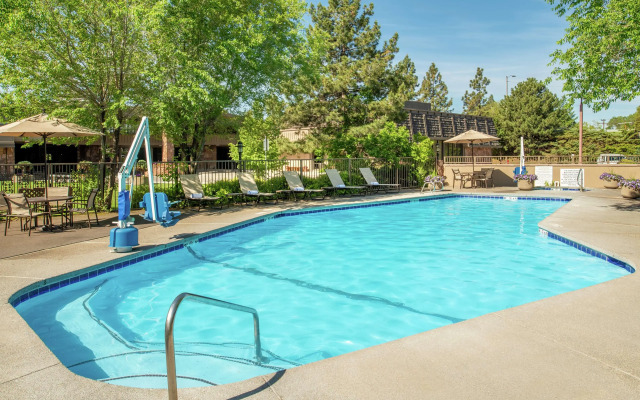DoubleTree by Hilton Hotel Missoula - Edgewater