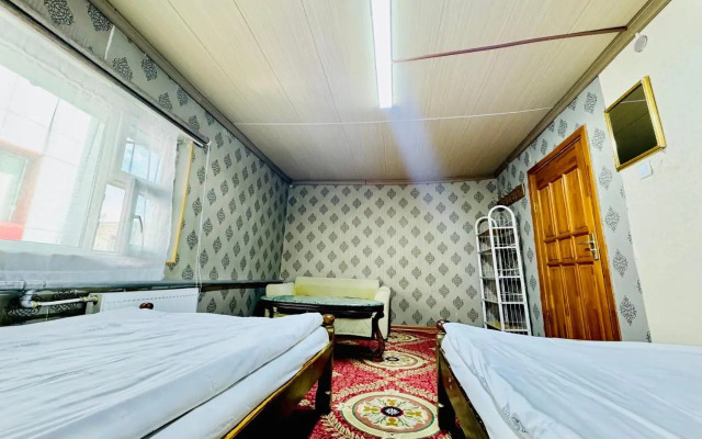 City Hostel & Tours