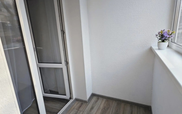 Апартаменты на проспекте Океанский 94