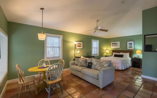 Southernmost Sanctuary Apartment