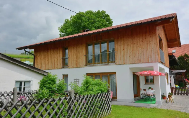 Attractive Holiday Home in Lechbruck am see With Garden
