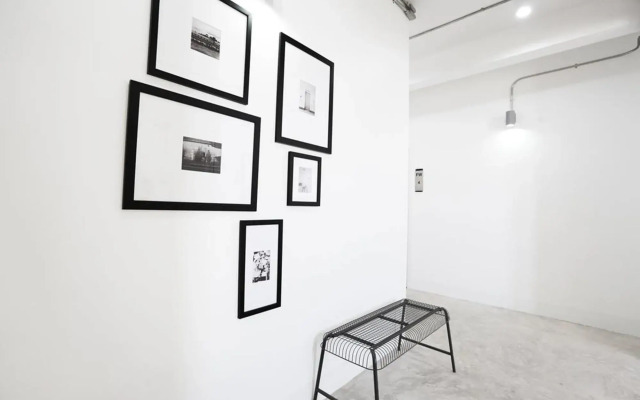 Flat White Cafe x Poshtel