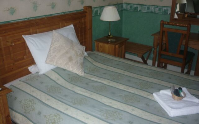 Ashwood Grange Hotel - B&B