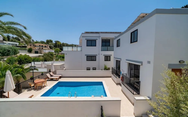 Villa Narcis - 2 Bedroom Villa With Private Pool