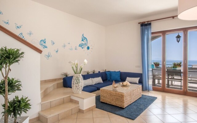 Beautiful Villa with Pool And Fantastic Sea View in the Enchanting Amalfi Coast