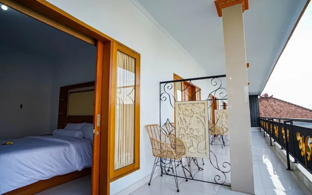 Kadek Bagus Guest House by ZUZU