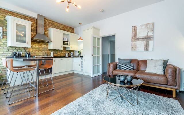 Vauxhall Park Views - 2 Bed Flat by BaseToGo