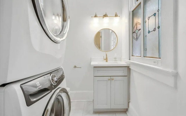 Lovely Mid City Home