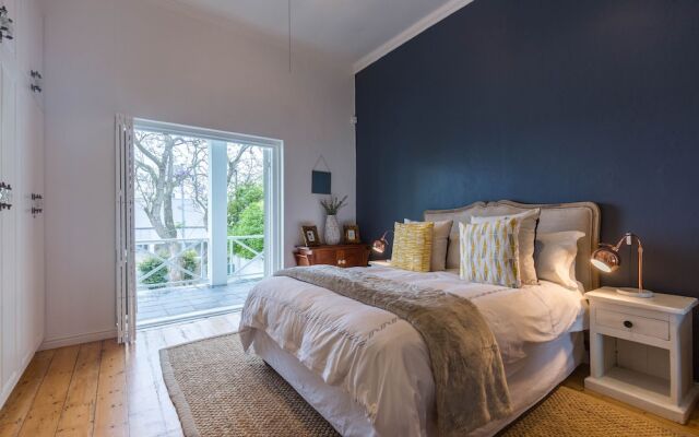 Sydney Green Point Villa