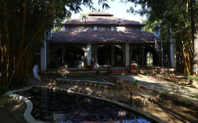 Mogli Jungle Resort
