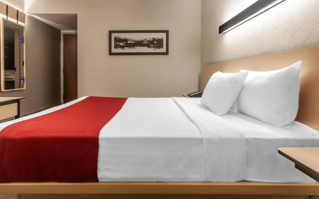 City Express by Marriott Celaya Galerias