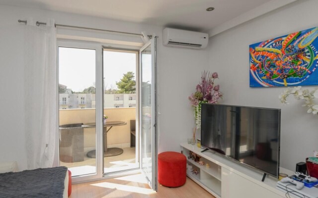 Stunning Apartment in Makarska With Wifi and 2 Bedrooms
