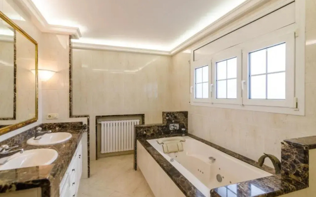 Club Villamar - Delfin