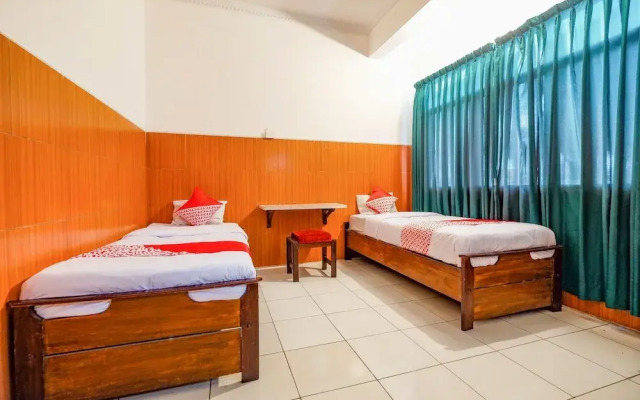 OYO 2855 Sartika Hotel Pati