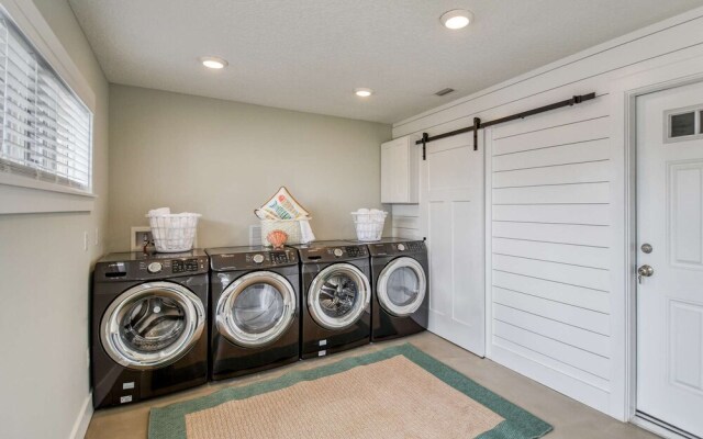 Barefoot Hideaway Family Beachfront Retreat