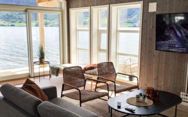 8 Person Holiday Home in Skei i Jølster