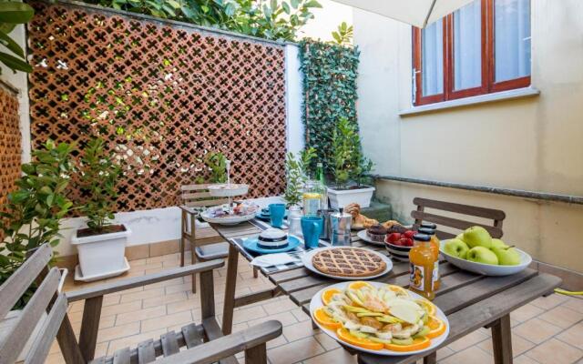 Flower Suites Sorrento