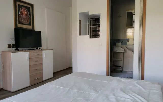 Apartmaji bungalovi i sotorisce Silva