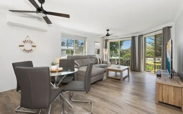 2 Bed Beachfront Apartment in Kingscliff