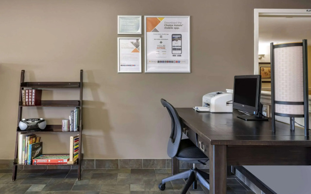 Quality Inn & Suites Quispamsis