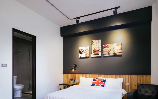 Mutter Apartment
