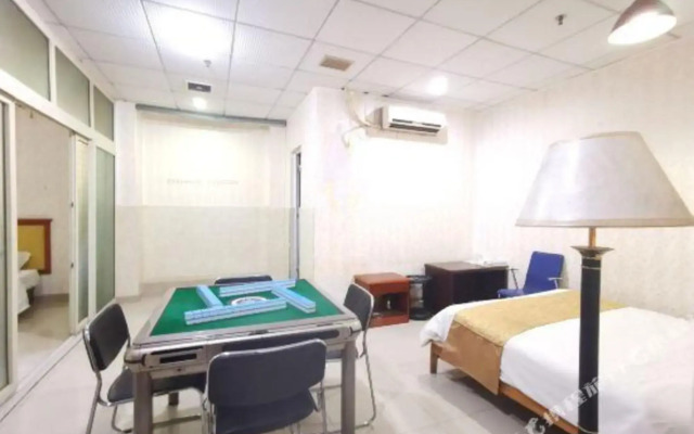 Yuanyue Business Hotel