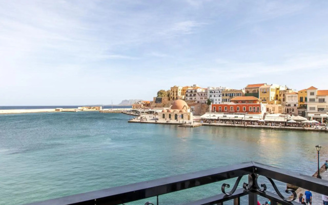 Lucia Hotel