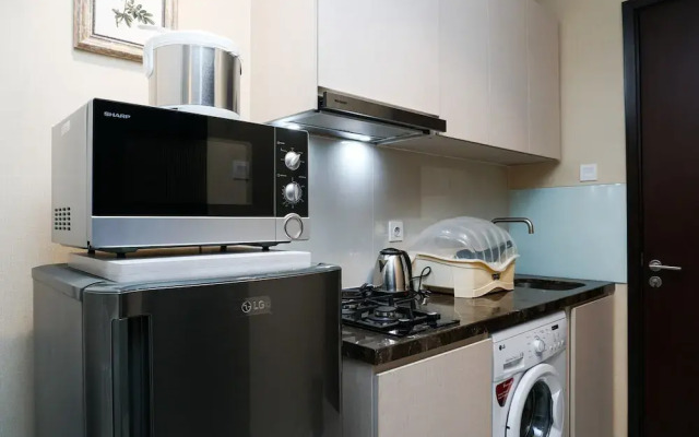 Comfy Studio at Puri Mansion Apartment by Travelio