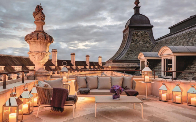 Hotel Cafe Royal, London