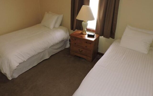 Romer's Westlake Hotel Villas