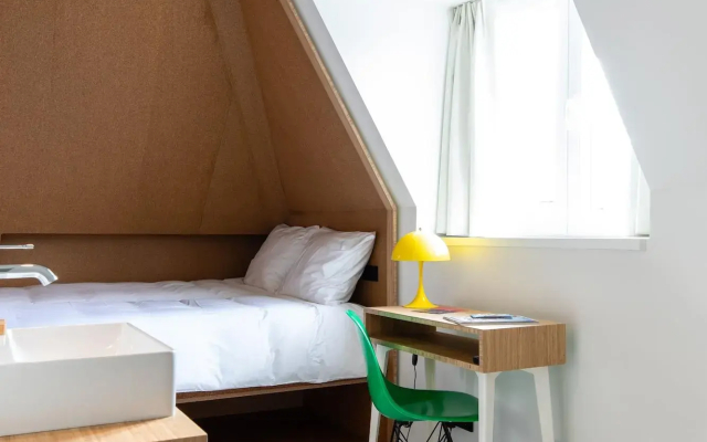 the bellhop hotel