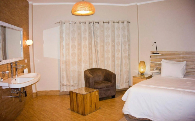 Tropical Enclave Hotel