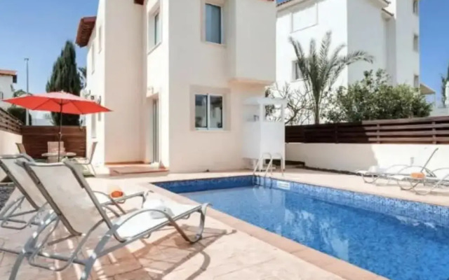 2 bed Villa Pernera Protaras Area Close to Beach