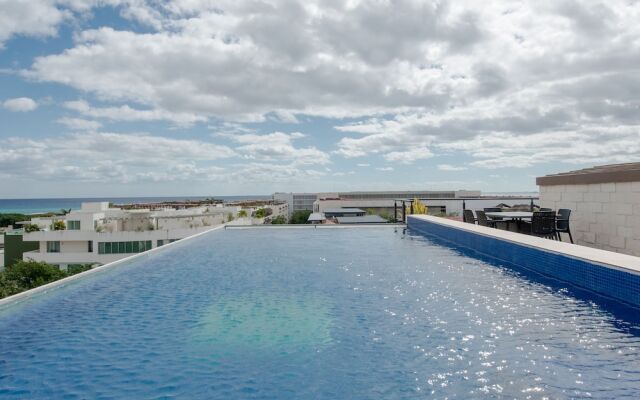 Lotus-5 by Playa District