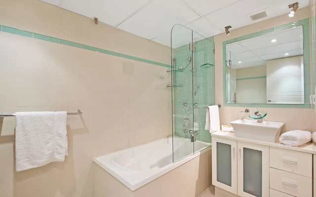 Surfers International Apartments Resort