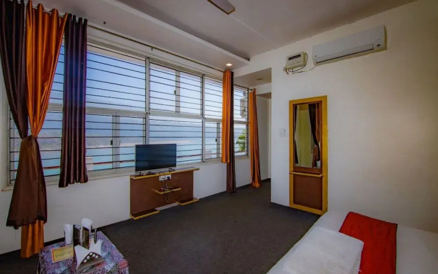 Shanti Residency - Ganga View