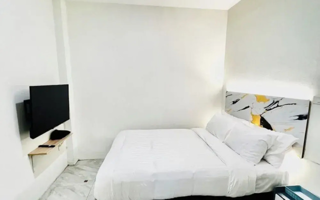 PJ Hostel & Bar