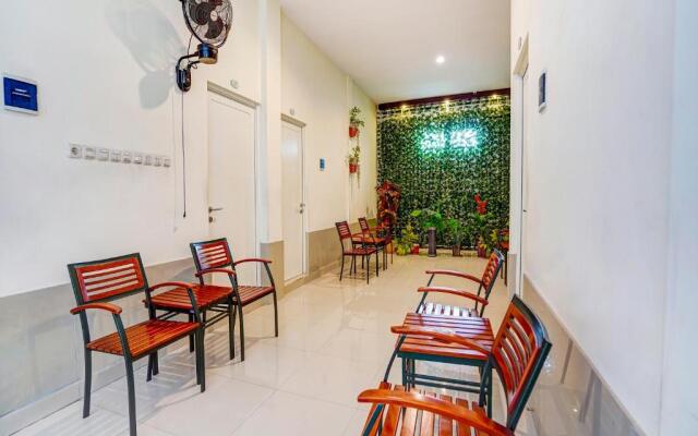 Collection O 91183 Hotel Bahagia Sampang