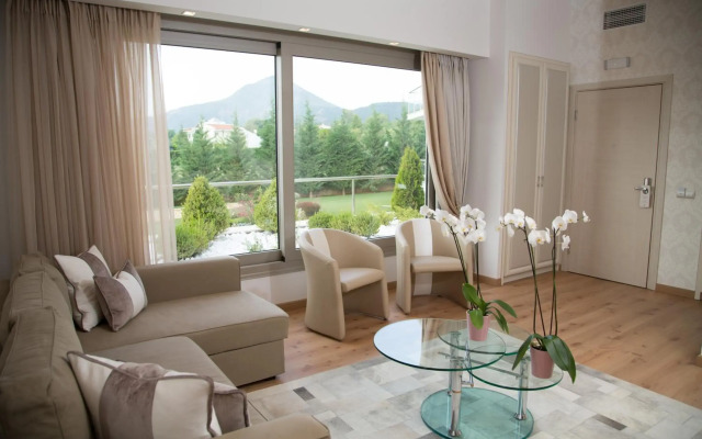 Calma Hotel & Spa