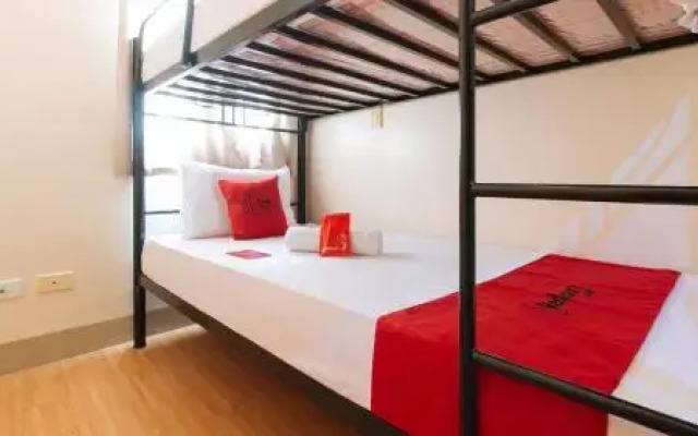 RedDoorz Plus at Alpina Heights Paranaque