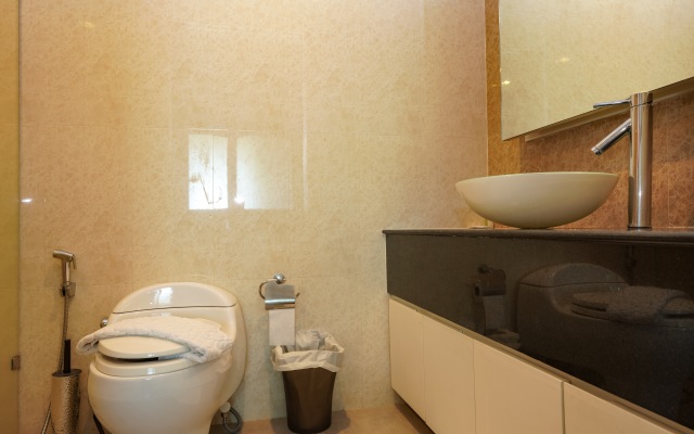 CAPITAL O890 The Royal Bay View Villas