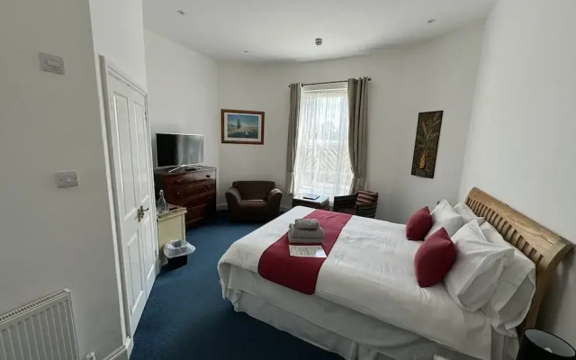 Hookwood Lodge London Gatwick