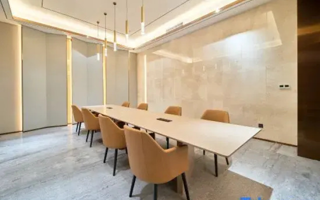 Lavande Hotel (Baoding Luping Branch)