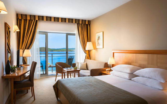 Aminess Vival Grand Azur Hotel